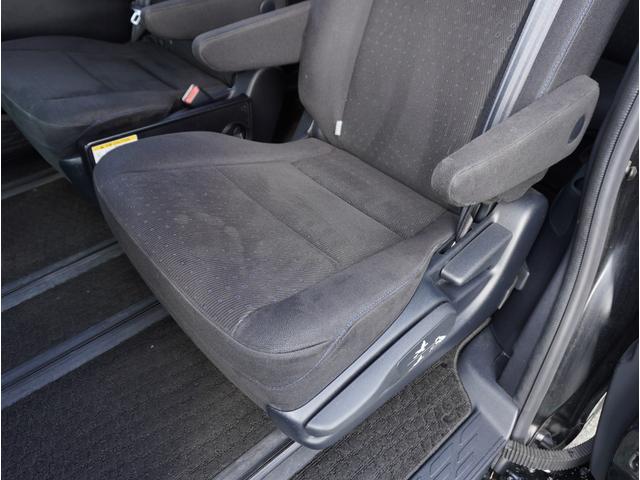 ヴォクシー ハイブリッドＶ　社外１６インチアルミホイール／ＬＥＤヘッドライト／パワスラ／前後ドラレコ／バックカメラ／純正ナビ／フルセグＴＶ／Ｂｌｕｅｔｏｏｔｈ／ＵＳＢ接続／シートヒーター／クルコン／オートライト／スマートキー２本（50枚目）