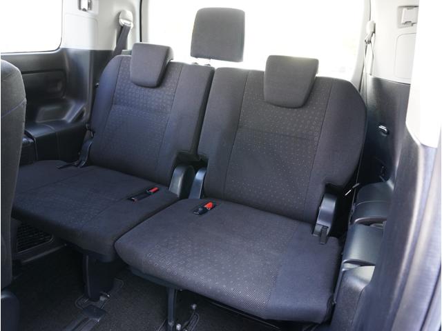 ヴォクシー ハイブリッドＶ　社外１６インチアルミホイール／ＬＥＤヘッドライト／パワスラ／前後ドラレコ／バックカメラ／純正ナビ／フルセグＴＶ／Ｂｌｕｅｔｏｏｔｈ／ＵＳＢ接続／シートヒーター／クルコン／オートライト／スマートキー２本（51枚目）