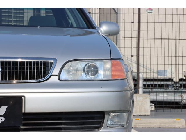 アリスト ３．０Ｑ　ワンオーナー車／サンルーフ／空気清浄機／両席パワーシート／オートライト／純正オーディオ／キーレス／電動格納式ミラー／（10枚目）