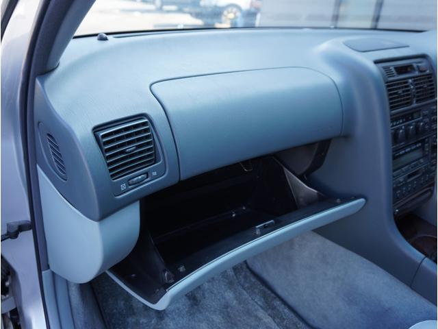 アリスト ３．０Ｑ　ワンオーナー車／サンルーフ／空気清浄機／両席パワーシート／オートライト／純正オーディオ／キーレス／電動格納式ミラー／（49枚目）