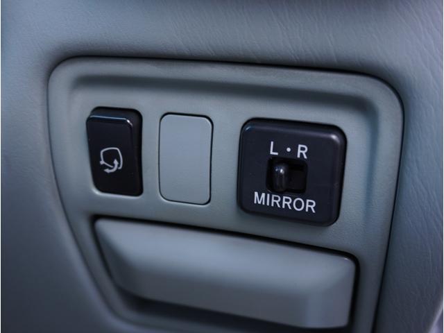 アリスト ３．０Ｑ　ワンオーナー車／サンルーフ／空気清浄機／両席パワーシート／オートライト／純正オーディオ／キーレス／電動格納式ミラー／（64枚目）