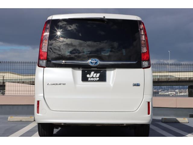 エスクァイア ハイブリッドＧｉ　ブラックテーラード　ブラックレザーシート（ヒーター付）／リアエンターテイメント／純正ナビ／フルセグＴＶ／Ｂｌｕｅｔｏｏｔｈ対応／ＵＳＢ接続可／スマートキー２本／両側パワスラ／ＥＴＣ／Ｐスタート／クルコン／ＬＥＤヘッド（26枚目）