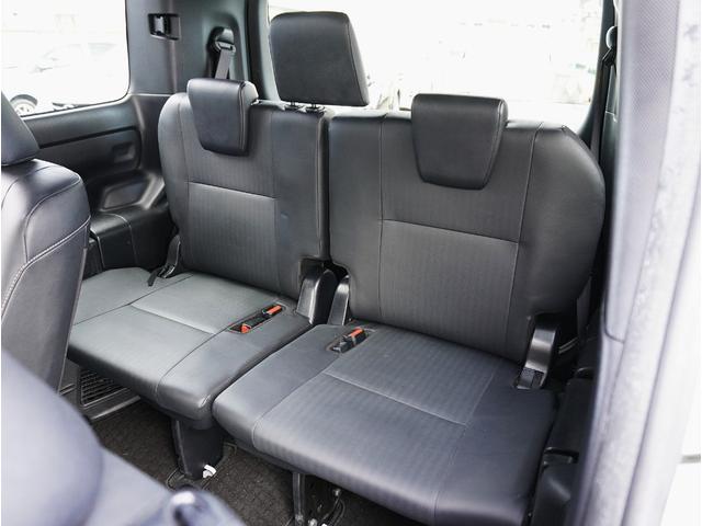 エスクァイア ハイブリッドＧｉ　ブラックテーラード　ブラックレザーシート（ヒーター付）／リアエンターテイメント／純正ナビ／フルセグＴＶ／Ｂｌｕｅｔｏｏｔｈ対応／ＵＳＢ接続可／スマートキー２本／両側パワスラ／ＥＴＣ／Ｐスタート／クルコン／ＬＥＤヘッド（53枚目）