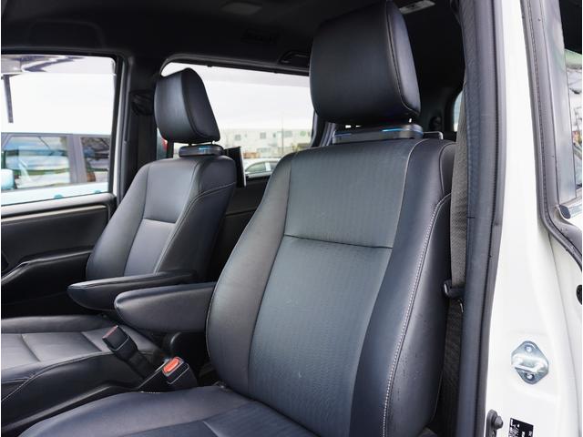 エスクァイア ハイブリッドＧｉ　ブラックテーラード　ブラックレザーシート（ヒーター付）／リアエンターテイメント／純正ナビ／フルセグＴＶ／Ｂｌｕｅｔｏｏｔｈ対応／ＵＳＢ接続可／スマートキー２本／両側パワスラ／ＥＴＣ／Ｐスタート／クルコン／ＬＥＤヘッド（57枚目）