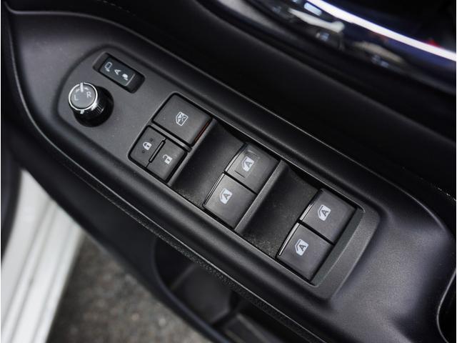 エスクァイア ハイブリッドＧｉ　ブラックテーラード　ブラックレザーシート（ヒーター付）／リアエンターテイメント／純正ナビ／フルセグＴＶ／Ｂｌｕｅｔｏｏｔｈ対応／ＵＳＢ接続可／スマートキー２本／両側パワスラ／ＥＴＣ／Ｐスタート／クルコン／ＬＥＤヘッド（59枚目）