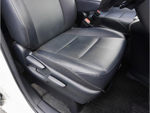 エスクァイア ハイブリッドＧｉ　ブラックテーラード　ブラックレザーシート（ヒーター付）／リアエンターテイメント／純正ナビ／フルセグＴＶ／Ｂｌｕｅｔｏｏｔｈ対応／ＵＳＢ接続可／スマートキー２本／両側パワスラ／ＥＴＣ／Ｐスタート／クルコン／ＬＥＤヘッド（62枚目）