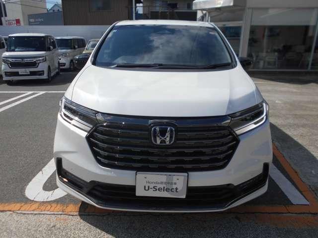 オデッセイハイブリッド ｅ：ＨＥＶアブソルート・ＥＸブラックエディション　当社試乗車／純正１１インチナビ装備（2枚目）