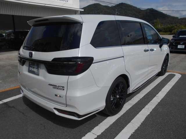 オデッセイハイブリッド ｅ：ＨＥＶアブソルート・ＥＸブラックエディション　当社試乗車／純正１１インチナビ装備（4枚目）