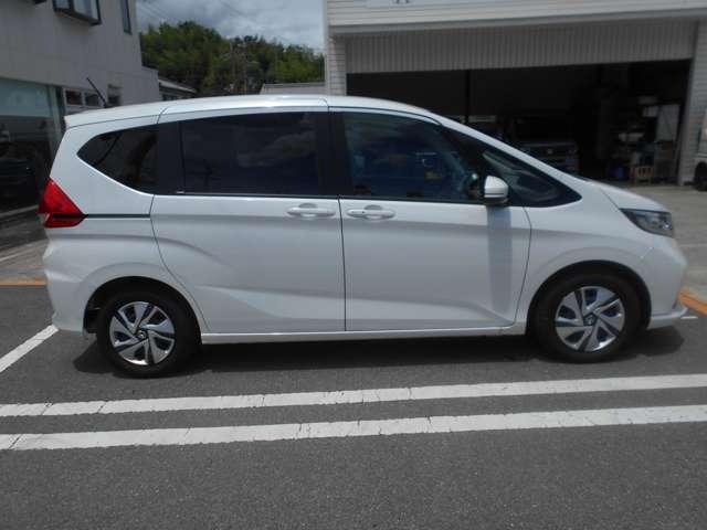 フリードハイブリッド ハイブリッド・Ｇ　訳あり車両／純正ナビ装備（8枚目）