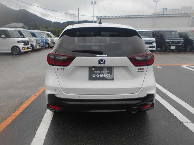フィット ｅ：ＨＥＶ　ＲＳ　純正ナビ装備（3枚目）