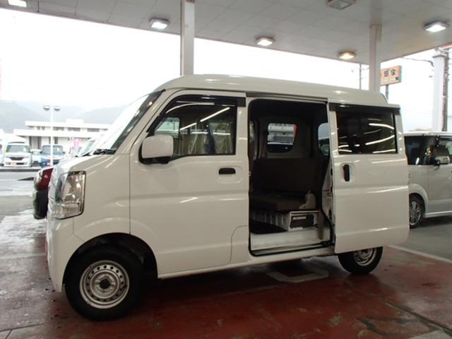 日産 ＮＶ１００クリッパーバン