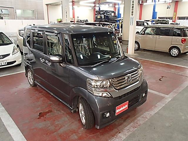 Ｎ－ＢＯＸカスタム Ｇ・Ｌパッケージ　ＥＴＣ　両側スライド・片側電動　オートライト　ＨＩＤ　スマートキー　アイドリングストップ　電動格納ミラー　ベンチシート　ＣＶＴ　盗難防止システム　ＡＢＳ　ＥＳＣ　ＣＤ　アルミホイール　衝突安全ボディ（4枚目）