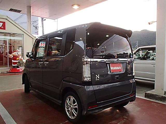 Ｎ－ＢＯＸカスタム Ｇ・Ｌパッケージ　ＥＴＣ　両側スライド・片側電動　オートライト　ＨＩＤ　スマートキー　アイドリングストップ　電動格納ミラー　ベンチシート　ＣＶＴ　盗難防止システム　ＡＢＳ　ＥＳＣ　ＣＤ　アルミホイール　衝突安全ボディ（6枚目）