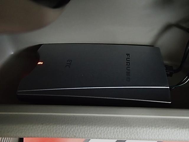 Ｎ－ＷＧＮ Ｇ・ターボパッケージ　ＥＴＣ　バックカメラ　ＴＶ　衝突被害軽減システム　オートライト　ＨＩＤ　スマートキー　アイドリングストップ　電動格納ミラー　ベンチシート　ＣＶＴ　盗難防止システム　ＡＢＳ　ＥＳＣ　ＣＤ（22枚目）