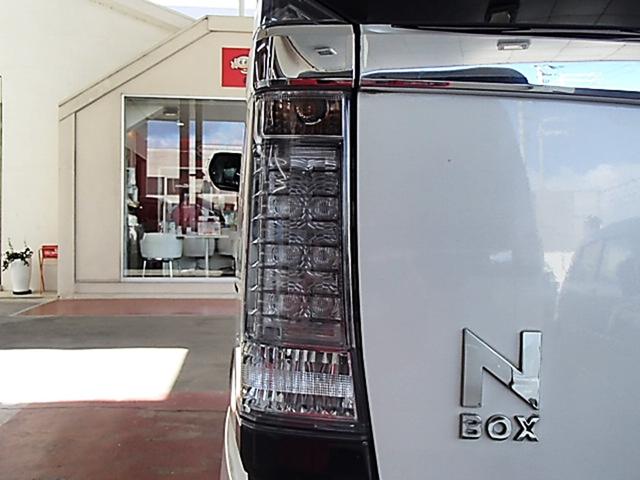 Ｎ－ＢＯＸカスタム Ｇ・Ｌパッケージ　ドライブレコーダー　ＥＴＣ　バックカメラ　両側スライドドア　ＴＶ　オートライト　ＨＩＤ　スマートキー　電動格納ミラー　ベンチシート　ＣＶＴ　盗難防止システム　ＡＢＳ　ＥＳＣ　ＣＤ　ＤＶＤ再生（9枚目）