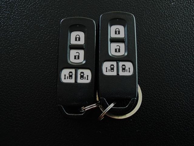 Ｎ－ＢＯＸカスタム Ｇ・Ｌパッケージ　ドライブレコーダー　ＥＴＣ　バックカメラ　両側スライドドア　ＴＶ　オートライト　ＨＩＤ　スマートキー　電動格納ミラー　ベンチシート　ＣＶＴ　盗難防止システム　ＡＢＳ　ＥＳＣ　ＣＤ　ＤＶＤ再生（28枚目）