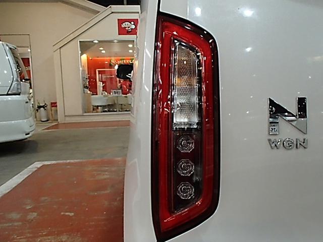 テールレンズもピカピカ♪