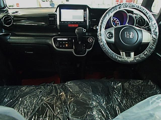 Ｎ－ＢＯＸカスタム Ｇ・Ｌパッケージ　ＥＴＣ　バックカメラ　両側スライド・片側電動　ＴＶ　オートライト　ＨＩＤ　スマートキー　アイドリングストップ　ベンチシート　ＣＶＴ　盗難防止システム　ＡＢＳ　ＥＳＣ　ＣＤ　ＤＶＤ再生（16枚目）