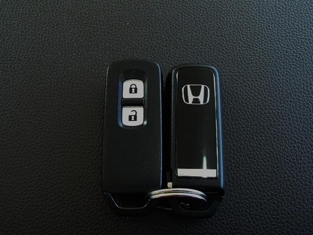 N-ONE G・Lパッケージ バックカメラ オートライト HID スマートキー アイドリングストップ 電動格納ミラー ベンチシート CVT 盗難防止システム ABS ESC CD アルミホイール 衝突安全ボディ エアコン(25枚目)