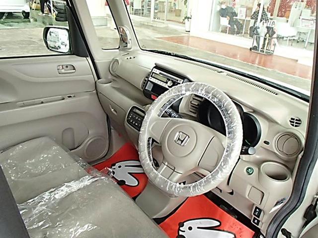 Ｎ－ＢＯＸ Ｇ　スライドドア　スマートキー　アイドリングストップ　ベンチシート　ＣＶＴ　盗難防止システム　ＡＢＳ　ＥＳＣ　衝突安全ボディ　エアコン　パワーステアリング（3枚目）