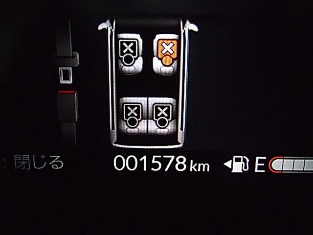 Ｎ－ＢＯＸ ベースグレード　両側スライド・片側電動　クリアランスソナー　オートクルーズコントロール　衝突被害軽減システム　ＬＥＤヘッドランプ　スマートキー　ベンチシート　ＣＶＴ　盗難防止システム　ＡＢＳ　ＥＳＣ　衝突安全ボディ（4枚目）