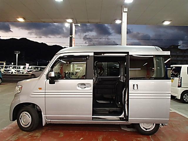 Ｎ－ＶＡＮ Ｌ・ホンダセンシング　ＣＶＴ　オートクルーズコントロール　両側スライドドア　エアコン　パワーウィンドウ　運転席エアバッグ　助手席エアバッグ（2枚目）