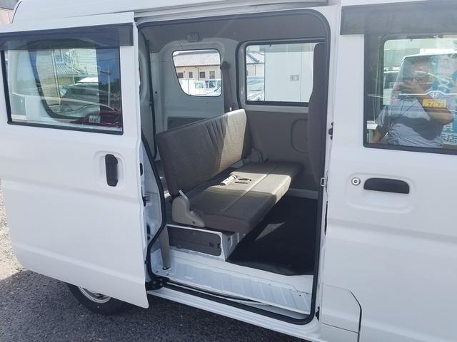 エブリイ 　直納専用車　衝突軽減ブレーキ　ナビ　Ｂｌｕｅｔｏｏｔｈ対応　バックモニター　ＥＴＣ　集中ドアロック（21枚目）