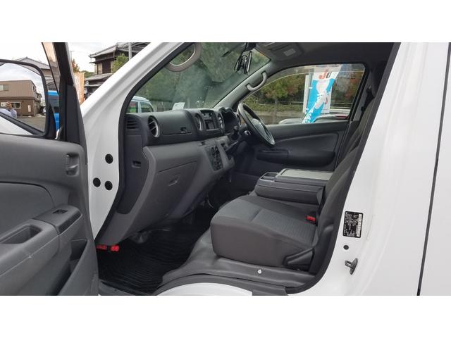 ＮＶ３５０キャラバンバン 　保冷バン　５速マニュアル　キーレス　バックモニター　両側イージークローザースライドドア　ＡＢＳ　パワーウインドー（17枚目）