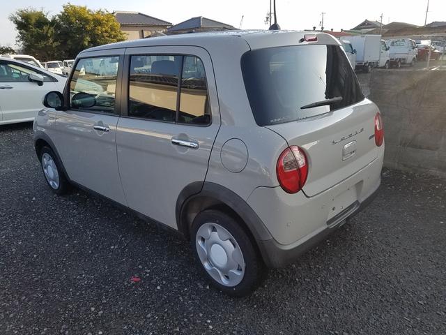 アルトラパン モード　デュアルセンサーブレーキサポート　スマートキー　電格電動ミラー　オートライト　革巻きステアリング　アイドリングストップ　フロントシートヒーター　パーキングセンサー（5枚目）