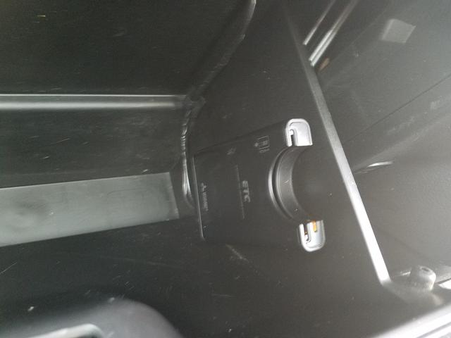 スペーシア ハイブリッドG セーフティーサポート デュアルカメラブレーキ 車線逸脱警報 パーキングセンサー ナビ CD DVD Bluetooth対応 バックモニター オートライト&オートハイビーム 電格電動ミラー スマートキー(24枚目)