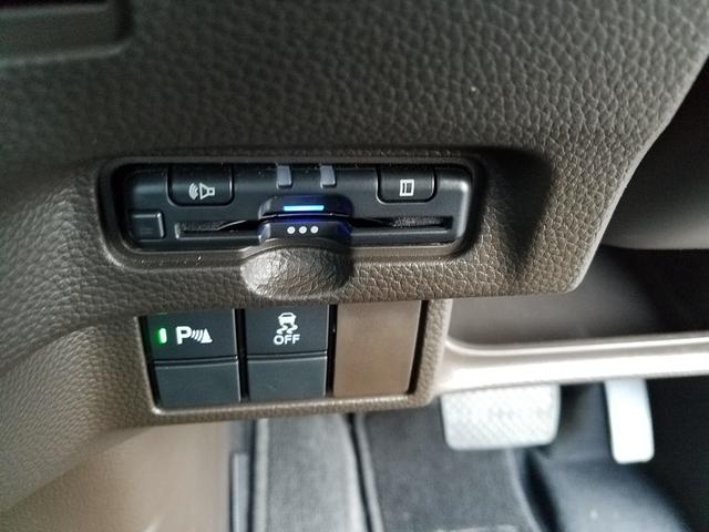 N-BOX G ホンダセンシング スマートキー 路外逸脱抑制機能 オートLEDライト アダプティブクルーズコントロール 電格電動ミラー ETC シートカバー パーキングセンサー CD(10枚目)