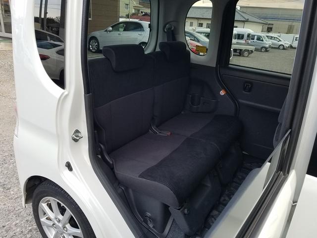 タント カスタムＸ　左ピラーレス　左パワースライドドア　スマートキー　ナビ　Ｂｌｕｅｔｏｏｔｈ対応　フルセグＴＶ　バックモニター　電格電動ミラー　革巻きステアリング（32枚目）