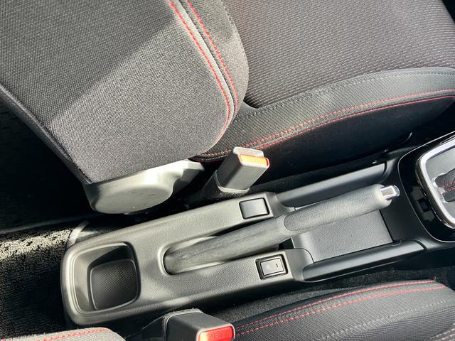 スイフトスポーツ スポーツ　４型　　新車保証／ターボ車／衝突軽減ブレーキ　新車保証継承／ターボ車／衝突軽減ブレーキ／アダクティブクルーズコントロール（全車速追従）／オーディオレス車／シートヒーター／オートエアコン／６速オートマチック／試乗車アップ（16枚目）