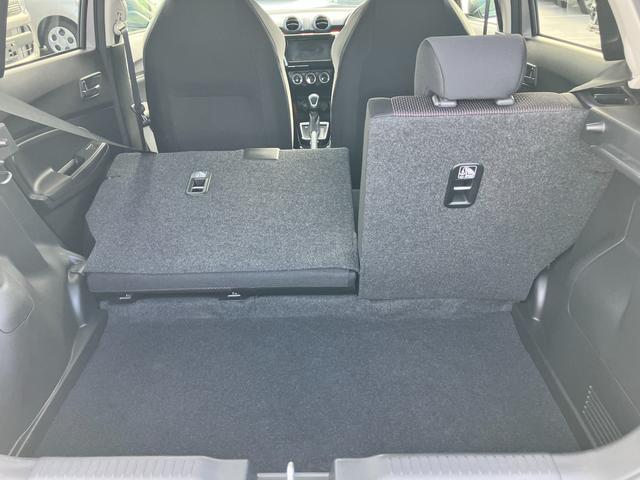 スイフトスポーツ スポーツ　４型　　新車保証／ターボ車／衝突軽減ブレーキ　新車保証継承／ターボ車／衝突軽減ブレーキ／アダクティブクルーズコントロール（全車速追従）／オーディオレス車／シートヒーター／オートエアコン／６速オートマチック／試乗車アップ（52枚目）