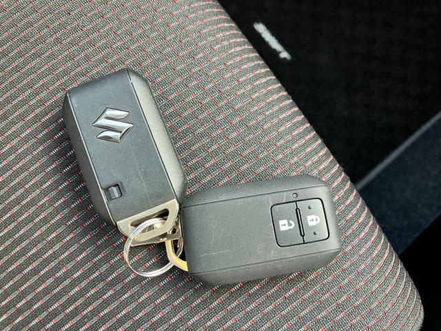 スイフトスポーツ スポーツ　４型　　新車保証／ターボ車／衝突軽減ブレーキ　新車保証継承／ターボ車／衝突軽減ブレーキ／アダクティブクルーズコントロール（全車速追従）／オーディオレス車／シートヒーター／オートエアコン／６速オートマチック／試乗車アップ（73枚目）