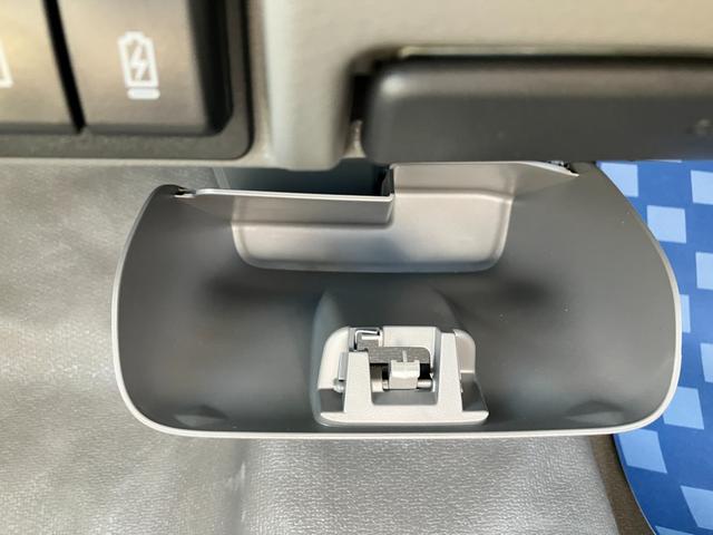 エブリイ ＰＡリミテッド　６型　新車保証／衝突軽減Ｂ／短期リースアップ　新車保証継承／衝突軽減ブレーキ／短期リースアップ／キーレス／パワーウィンドウ（フロント）／ＵＳＢ入力端子／オートライト／アイドリングストップ／両側スライドドア／スペアタイヤ（17枚目）