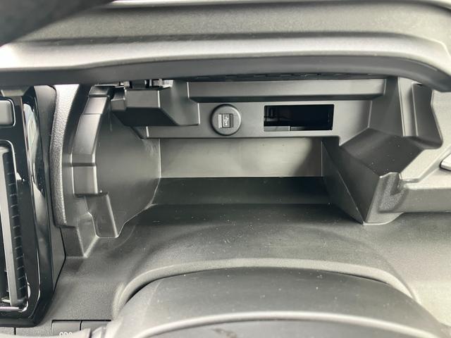 みなさまに安心で快適なカーライフを送っていただくため、さらに安心の「スズキ安心メンテナンスパック」やカーケアサービスを展開しています。