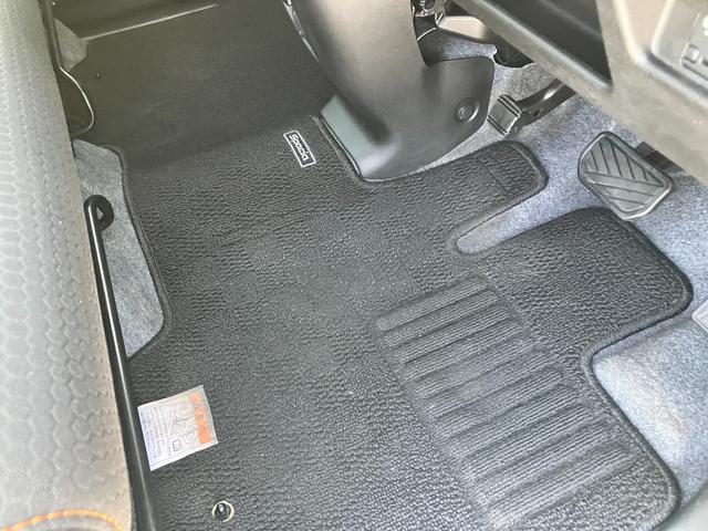 �݌Ɏԗ��͑��ɂ������I�悩�����為�Б��̎ԗ��������ɂȂ��Ă��������􂠂Ȃ��Ƀs�b�^���̂P�䂪�����Ƃ݂���܂��I