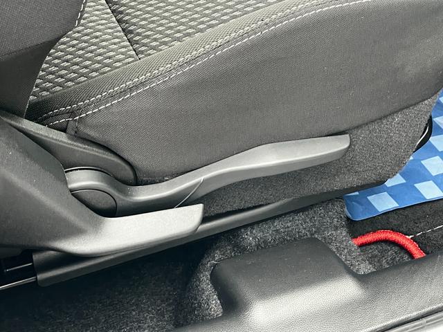 ���Ђł́A�݂Ȃ��܂̈��S���ăJ�[���C�t�����y���݂���������悤�A������ɔ����鎩���ԕی���p�ӂ��Ă��܂��B