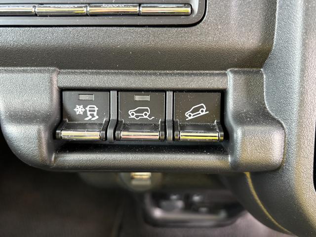 �p�i���l�X�ȏ��i����葵���Ă���܂��B