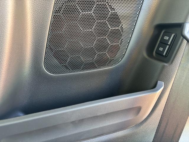 スペーシア ＨＹＢＲＩＤ　Ｘ　衝突被害軽減ブレーキ　ＬＥＤヘッドランプ　デュアルセンサーブレーキＩＩ｜後退時ブレーキサポート｜後席両側ワンアクションパワースライドドア｜ＬＥＤヘッドランプ｜オートライト｜マルチユースフラップ｜シートヒーター｜電動パーキングブレーキ｜（62枚目）