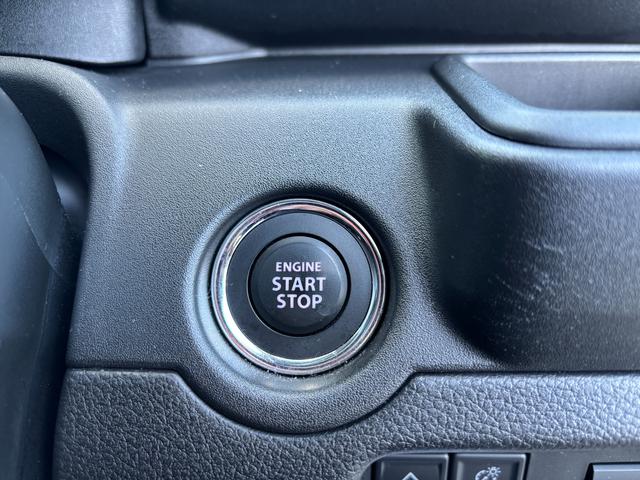 希望のお車がなくても、当社はスズキグループ9000台の在庫の中よりお選びいただけるシステムを採用しておりますので、お気軽にご相談してください