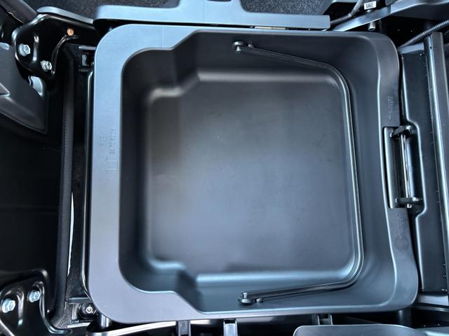 ご購入後安心してお乗りいただくため納車前に法定点検を実施します。心を込めて整備いたします。