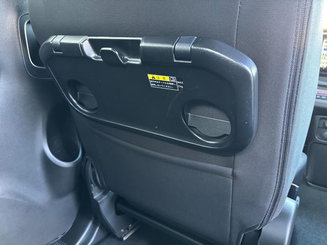 スズキ1級査定士が細かく車両をチェックして、傷や修復歴を確認しております。ご不明な点はお気軽にお問合せ下さい