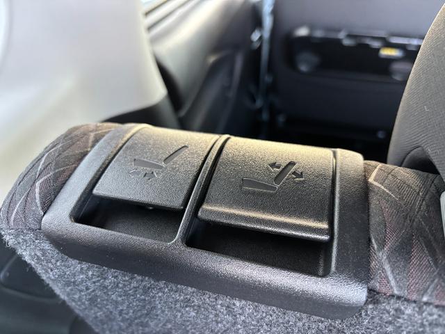 希望のお車がなくても、当社はスズキグループ9000台の在庫の中よりお選びいただけるシステムを採用しておりますので、お気軽にご相談してください