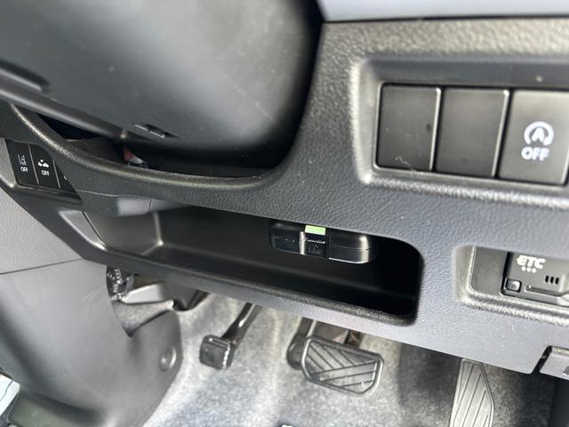 スペーシアカスタム カスタム HYBRID XS 2型 衝突被害軽減ブレーキ デュアルカメラブレーキ|後席両側ワンアクションパワースライド|LEDヘッドランプ|15インチアルミホイール|アダプティブクルーズコントロール|スリムサーキュレーター|(46枚目)