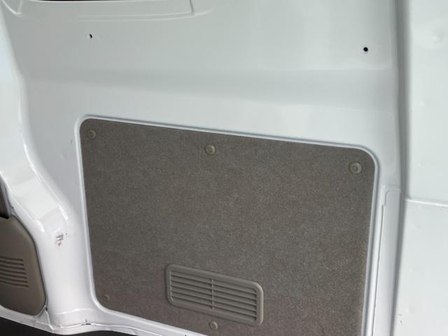 エブリイ PA 6型 後席両側スライドドア ハロゲンヘッドランプ エアコン|パワーステアリング|ハロゲンヘッドランプ|UVカット機能付フロントドアガラス|スモークガラス|AM/FMラジオ|(50枚目)