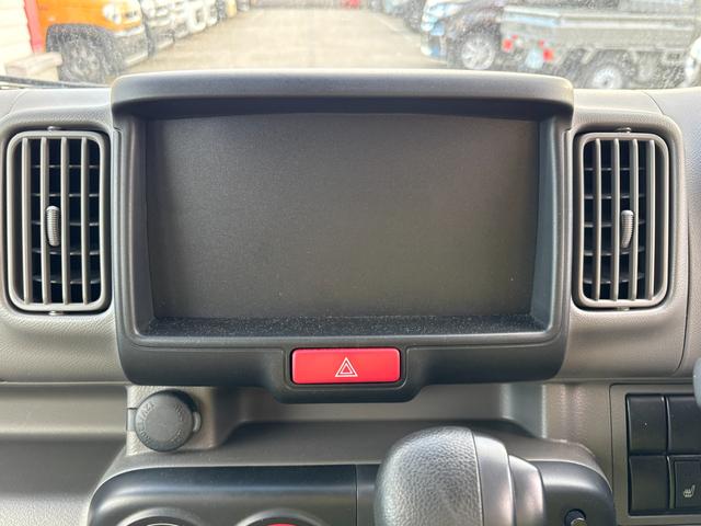 エブリイ PC 6型 衝突被害軽減ブレーキ LEDヘッドランプ デュアルカメラブレーキ|運転席シートヒーター|電波式キーレスエントリー|後席両側スライドドア|USB電源ソケット|助手席シートバックテーブル|(10枚目)