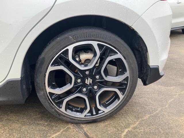 スイフトスポーツ スポーツ　２型　衝突被害軽減ブレーキ　ＬＥＤヘッドランプ　デュアルセンサーブレーキ｜後退時ブレーキサポート｜アダプティブクルーズコントロール｜ＬＥＤヘッドランプ｜フルオートエアコン｜キーレスプッシュスタート｜リモート格納式ドアミラー｜（17枚目）