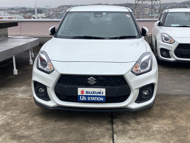 スイフトスポーツ スポーツ　３型　衝突被害軽減ブレーキ　ＬＥＤヘッドランプ　デュアルセンサーブレーキ｜後退時ブレーキサポート｜ＬＥＤヘッドランプ｜アダプティブクルーズコントロール｜リモート格納式ドアミラー｜全方位モニター用カメラパッケージ｜（4枚目）